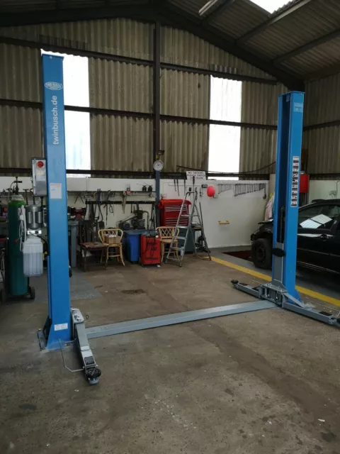 New Twin Busch 242A 4.2 Tonne 2 post lift, Ramp, Vehicle lift. Delivered Fitted