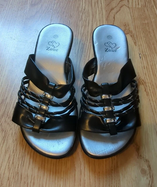 White sandals hotsell shoe zone
