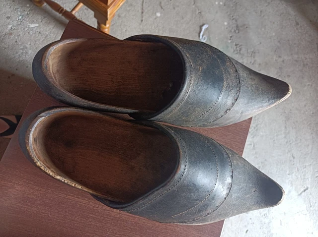 ANCIENNE PAIRE DE sabot en cuir et bois vintage déco campagne paysan chalet EUR 79,90 - PicClick FR
