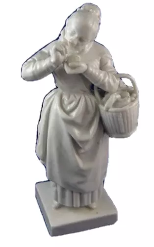 Antigüedad 19thC Nymphenburg Porcelana Snuff Rape Señora Estatuilla De Figura