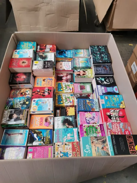 Job Lot Mixed pallet of children's books 1200-1500 books per pallet