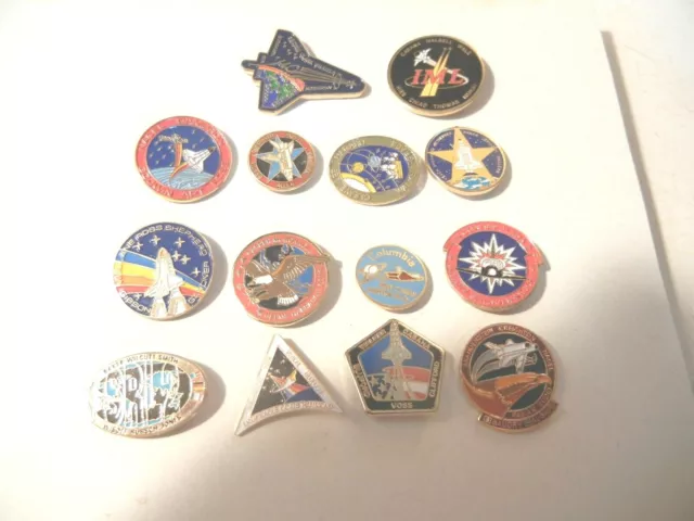 NASA Space Shuttle Lapel Pin Lot of 14 diff. Columbia- pins crew members names