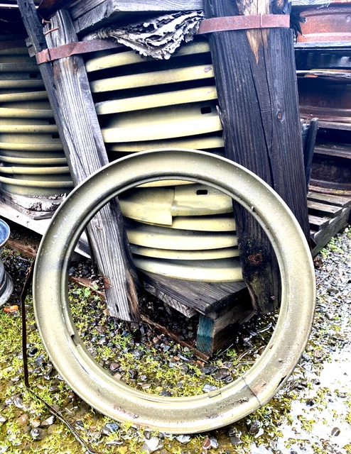 Flat fender Dodge Power Wagon 1946-68 M37 1950-68 NOS Wheel Split Ring 6.50-16"