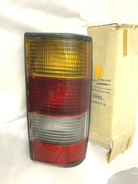Fanale posteriore destro Opel Kadett D PV (958) NUOVO NOS