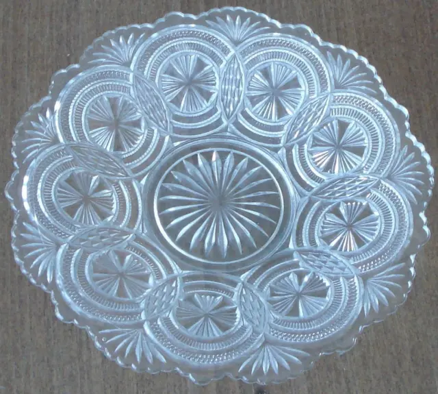 Beautiful Pressed Glass 8” Salad Plate – VGC – ORNATE DESIGN – GORGEOUS PLATE