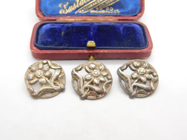 Edwardian Set of Three Sterling Silver Daisy Flower Buttons 1904 Birmingham