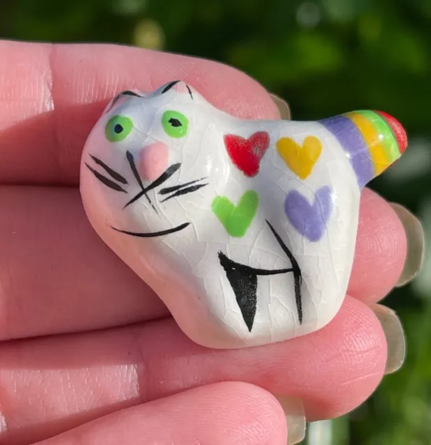 Vintage ceramic pottery kitty cat multi color cat brooch pin jewelry