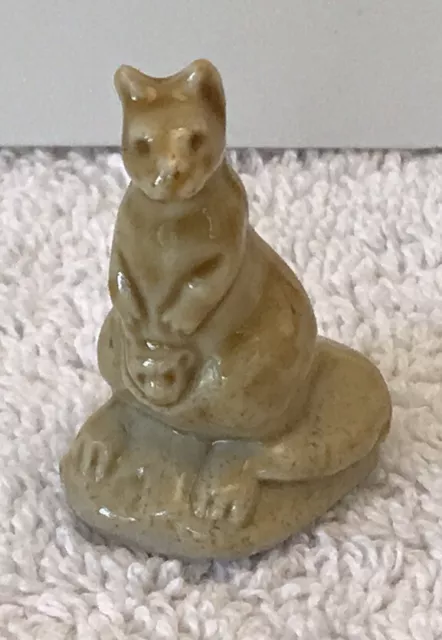 Red Rose Tea Miniature Ceramic Porcelain Kangaroo Figurine Wade Whimsies England