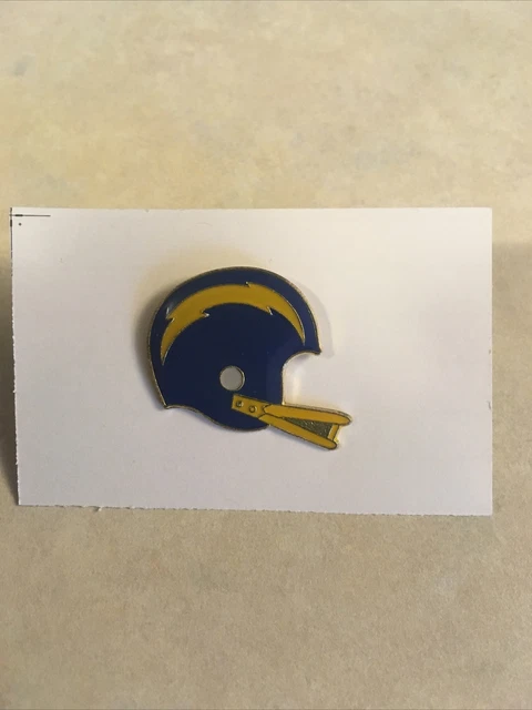 LOS ANGELES SAN DIEGO CHARGERS VINTAGE 1980's NFL HELMET ENAMEL LAPEL PIN