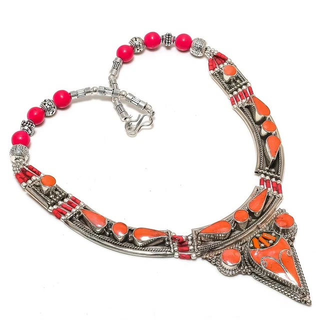 Collier corail, lapis-lazuli et diamants | Coral, lapis-lazuli and