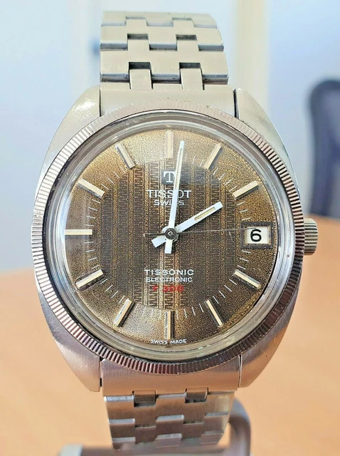 VINTAGE TISSOT TISSONIC F300 SS Tuning Fork watch cal 2010 RUNS