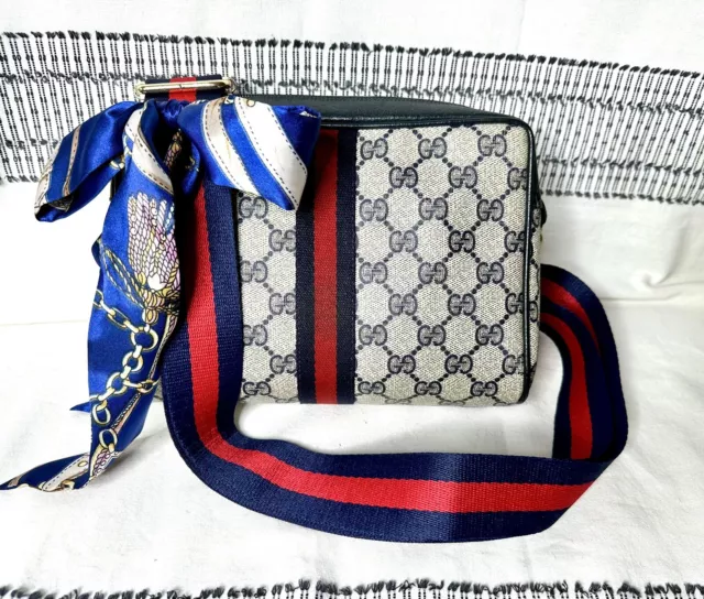 Authentic GUCCI Sherry Line Crossbody Shoulder Bag GG PVC Leather Navy