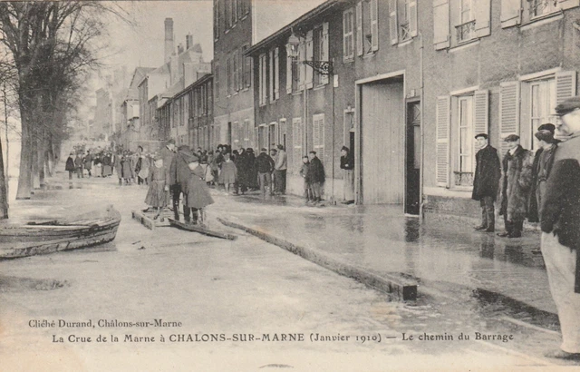 CPA 51 La Crue de la marne CHALONS SUR MARNE Le Chemin du Barrage