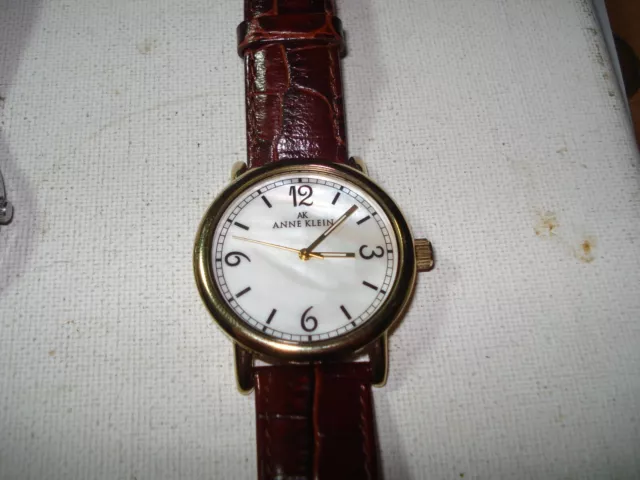 Gorgeous Ladies Anne Klein Gold Mother Of Pearl Watch Lizard Band New Battery