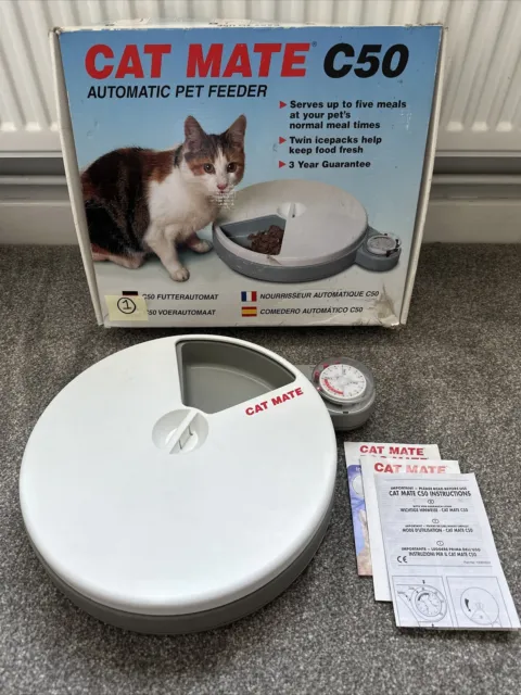 Cat Mate C50 Alimentatore automatico elettronico per animali domestici gatto o cane di piccola taglia - In scatola. In perfette condizioni (1)