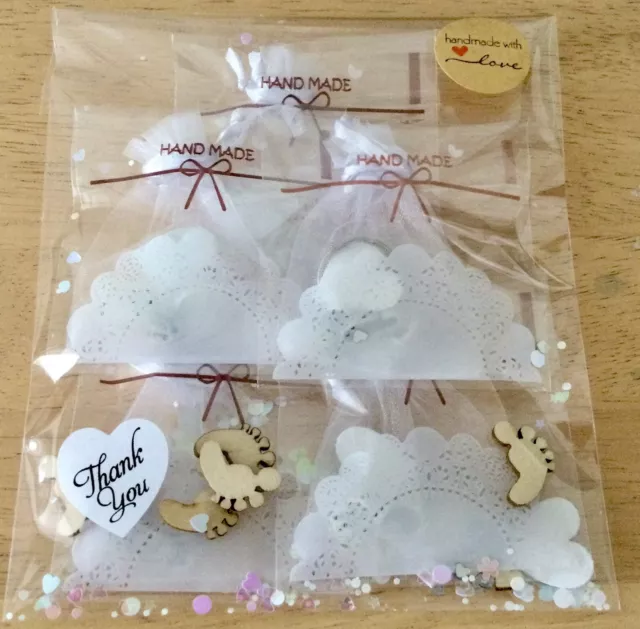 5 X BABY SHOWER FAVOR/PRIZES KEEPSAKE KEYRINGS (pink blue or white bags)