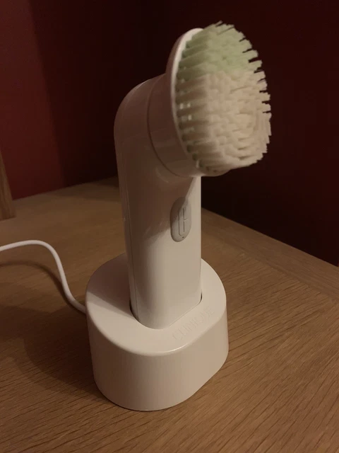 Clinique Sonic System Purifying Cleansing Brush & Charger