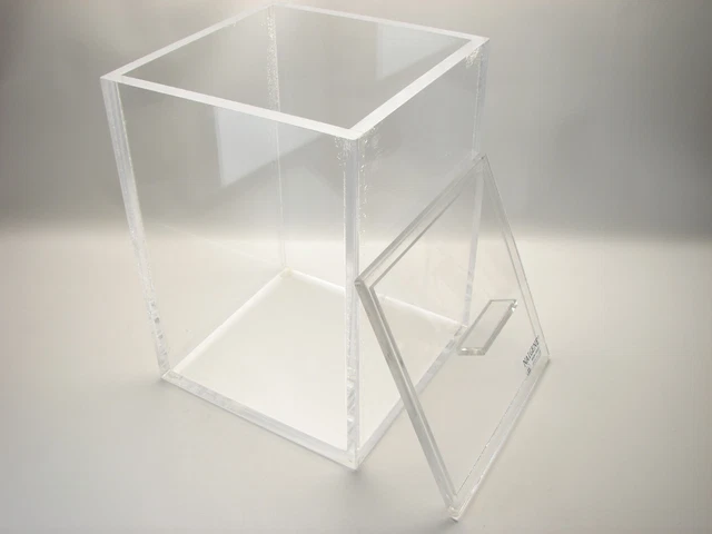 Nalgene - Model 6809-0002 Disposal And Storage Containers W/ Lid