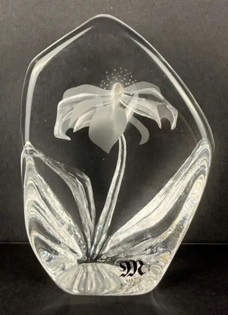 Mats Jonasson Sweden Lead Crystal Art Glass Etched Flower Paperweight, Signed