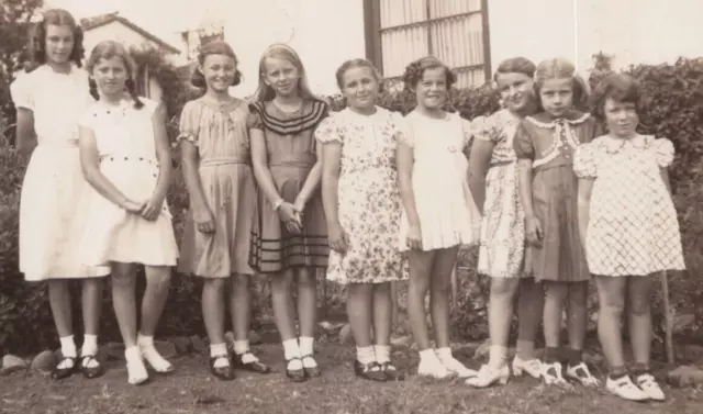 4K Photograph Group Portrait Girls  1940's Friends Family