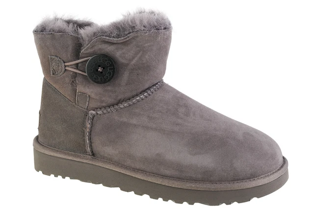 New 218 uggs deals
