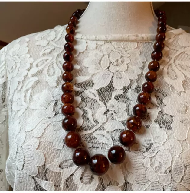 COLLIER SAUTOIR PERLES en AMBRE de la BALTIQUE 75cm-77grammes-PARFAIT ETAT