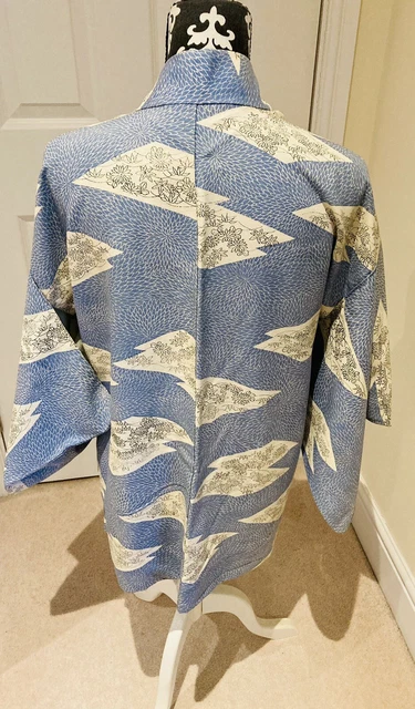 Giacca Kimono Haori vintage giapponese blu crepe ""Crisanths & Ivory Rhombus"" S/M