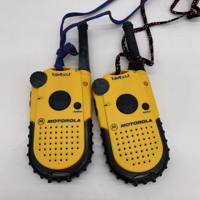Set of 2 Motorola TalkAbout 2-Way Radio Walkie Talkies P14SPB03P2AA Camping Fun