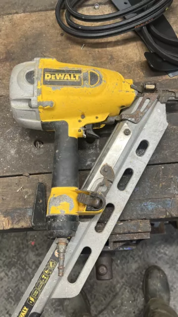 Dewalt Air Nail Gun