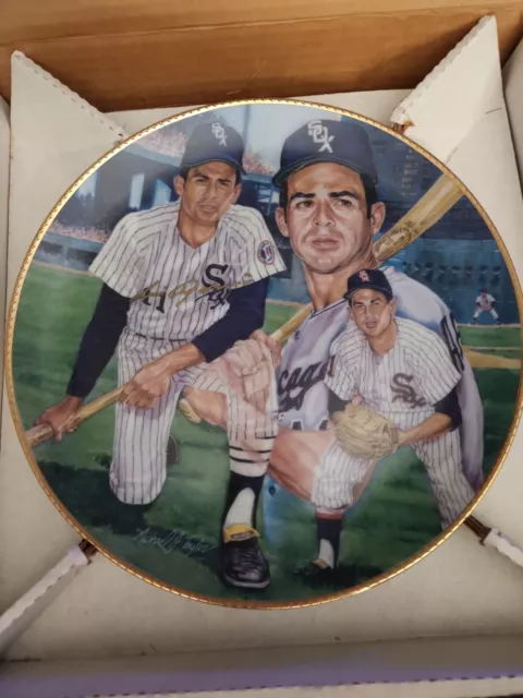 Gartlan Luis Aparicio Chicago White Sox Signed Autographed Plate - Orig. Box Gartlan Luis Aparicio Chicago White Sox Signed Autographed Plate - Orig. Box