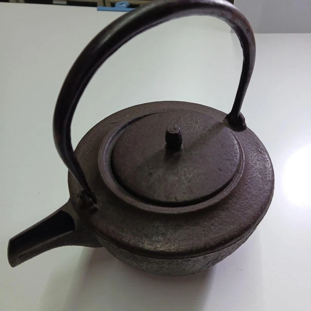 Théière Ancienne Japonaise En Forme D'escargot - Vintage Et Zoomorphe