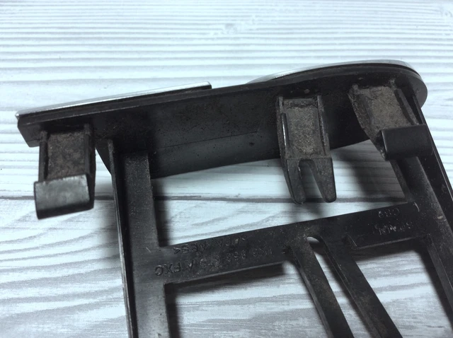 Vw Golf Mk5 Gt Front Grill  Badge Emblem 3