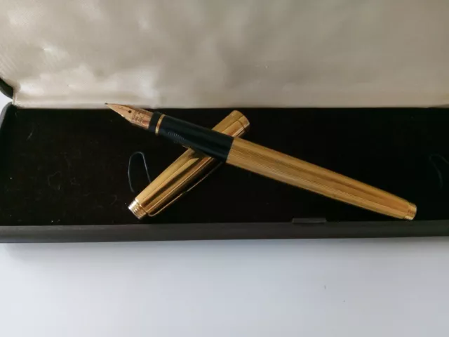 Parker 75 Gold Plated Fountain Pen 14K Nib made in France YC 1979 -1987