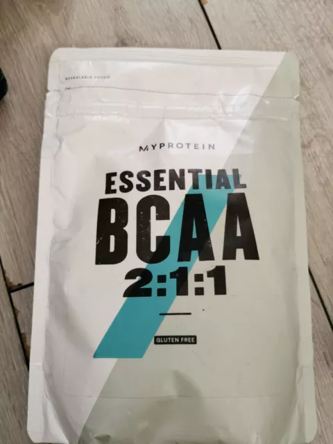 PROTEINES ESSENTIAL BCAA 2:1:1 SAVEUR grenadine  250G MY PROTEIN 05/2021