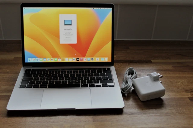 Apple MacBook Pro 13" A2338 2020 M1 3.2GHz 8GB 256GB SSD Ventura OS. Silver.
