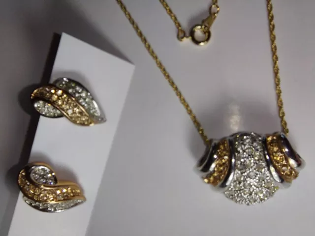 Necklace & Earrings 18 inch goldish chain; bronze, silvery look,& diamondy