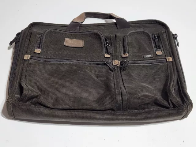 Tumi Alpha 2 Expandable Briefcase Messenger Bag Laptop Travel 26114BH