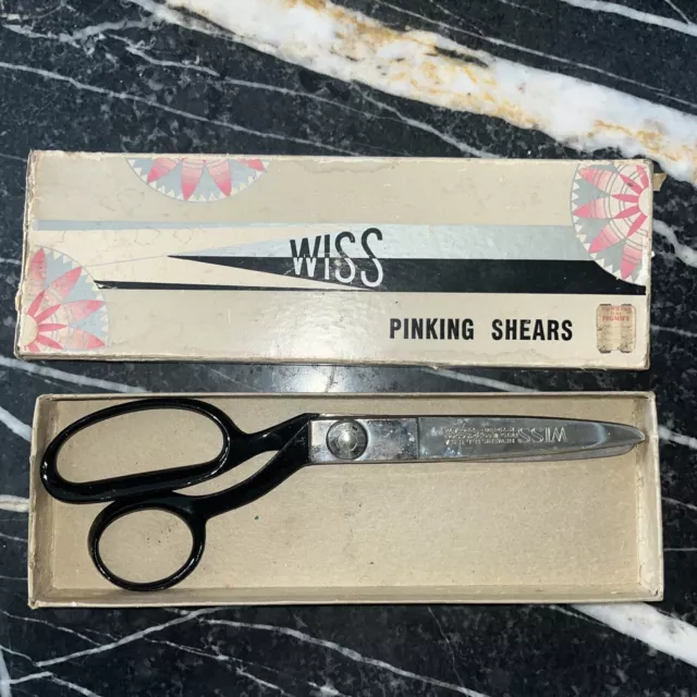 Vintage  USA Made J. WISS & Sons Pinking Shears Model C   in Original Box