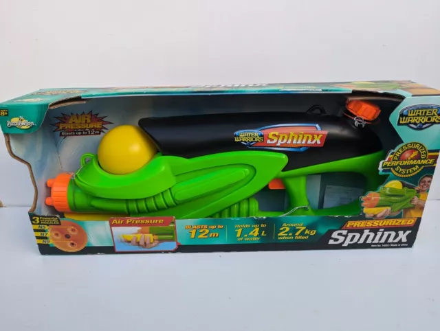 Water Warriors Buzz Bee Toys Long Distance Pressured Water Pistol Blaster New!