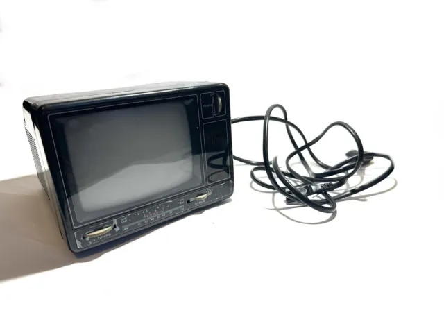 Mini TV portable vintage, télévision CRT à écran noir et blanc et récepteur  radio, Atlanta TV -  France