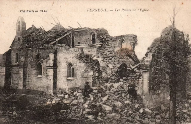 CPA Militaria - 02. VERNEUIL (Aisne) - Les Ruines de l'Eglise