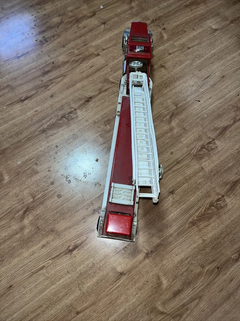 Vtg.Tonka Fire truck #1 Hook And Ladder - Fire Engine 452932 Rev A.1