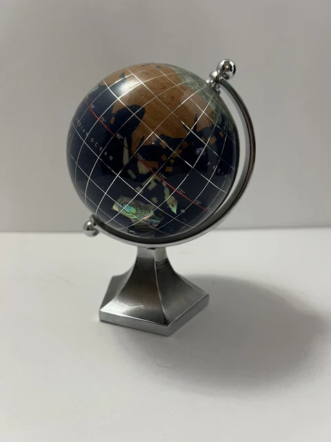 Mesa globo mundial con incrustaciones de piedras preciosas semipreciosas con incrustaciones de lapislázuli con soporte de níquel