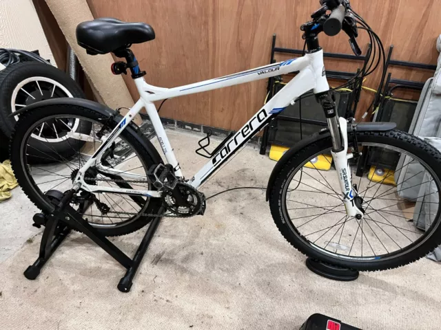 Carrera valour mens 2025 bike