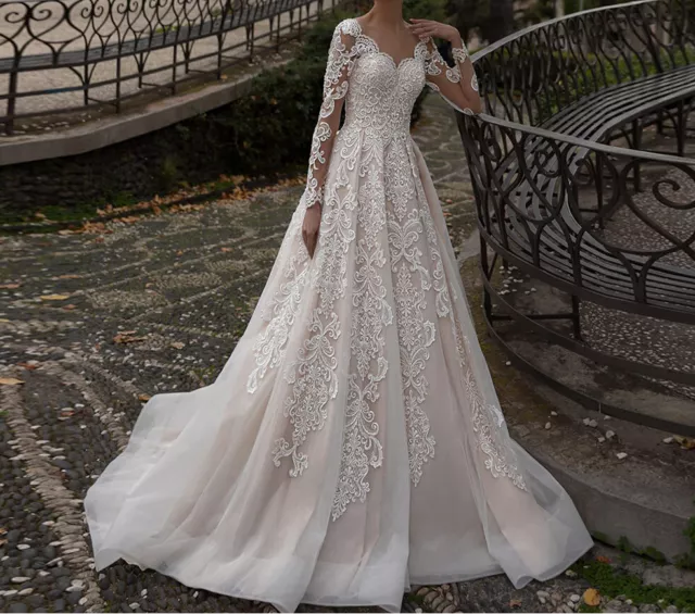Long Sleeve Wedding Dress Sweetheart Lace Applique A Line Bride Gown Sweep Train
