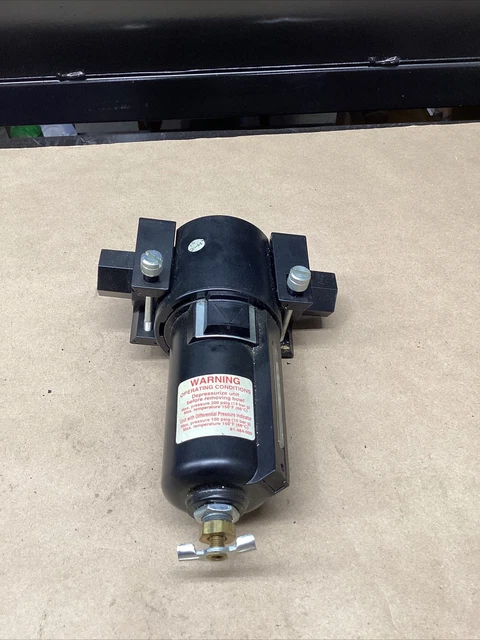 Wilkerson L16-04-G00 D 01  Lubricator NPT #709F45FML