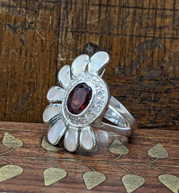 Ruby and garnet mothers ring deals