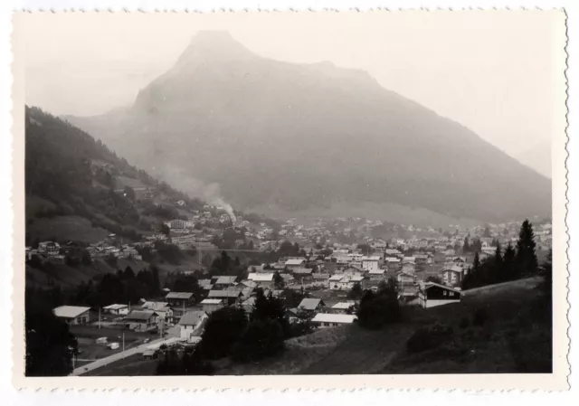 PHOTO FRANCE 1968 Paysage Vallée de Morzine Haute Savoie Montagne Ville