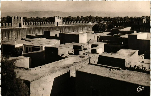 CPA AK TAROUDANT - Vue sur la Ville et les Remparts MAROC (797258)