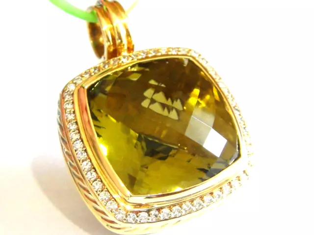 $6750 David Yurman 18K Gold Extra Large Albion Diamond Olive Quartz Enhancer $6750 David Yurman 18K Gold Extra Large Albion Diamond Olive Quartz Enhancer